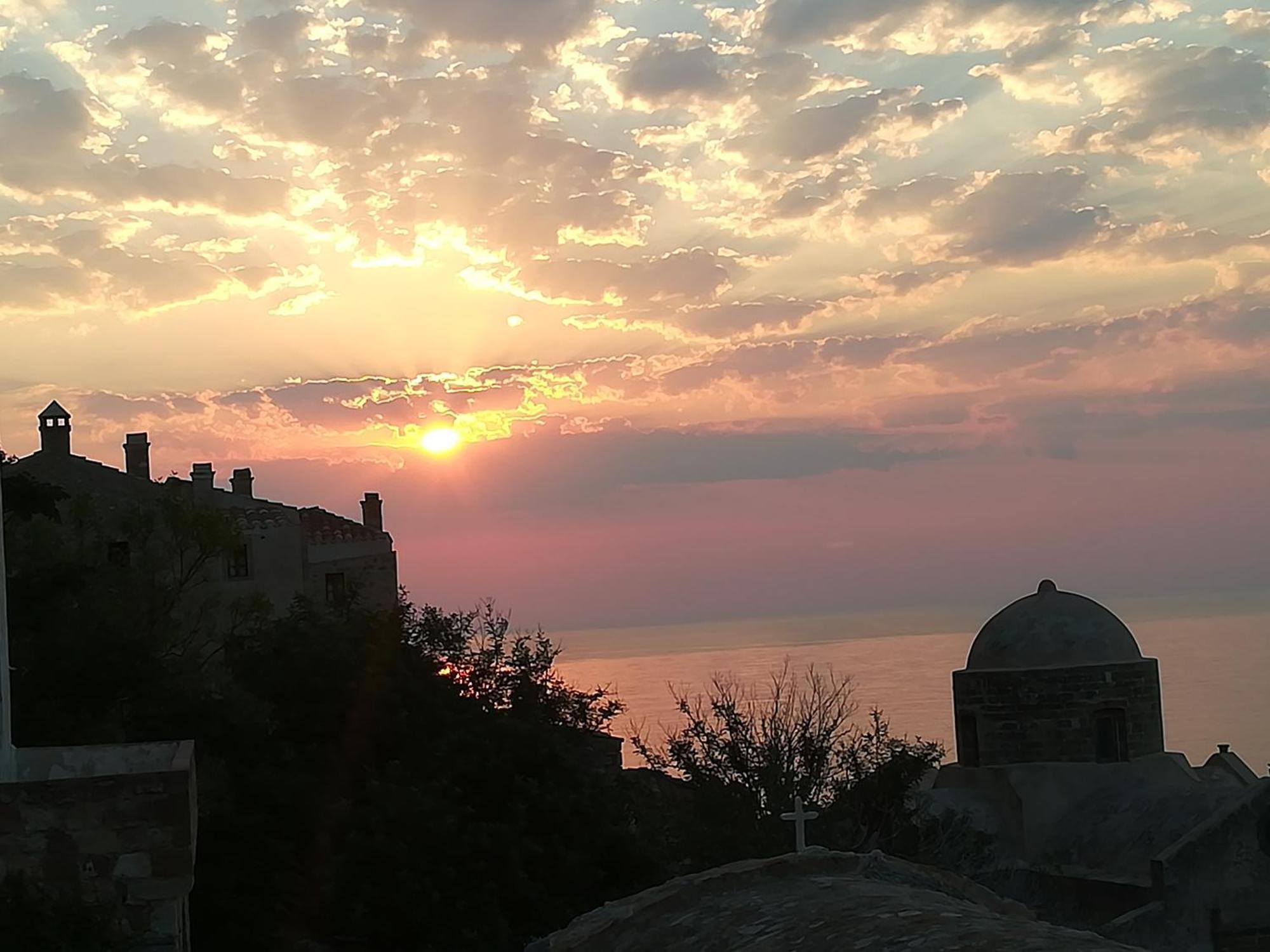 Kissamitakis Guesthouse Monemvasía Dış mekan fotoğraf